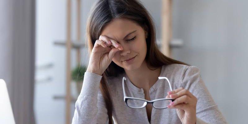 Giật mắt phải: Ý nghĩa tâm linh và dự đoán số đề 2 Điềm báo gì khi giật mắt phải