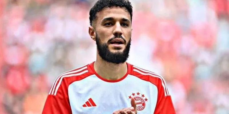 MU hỏi mua bộ đôi của Bayern - De Ligt và Mazraoui đồng ý hợp đồng 5 năm 4 Cầu thủ Mazraoui: Bổ sung chất lượng cho hành lang cánh