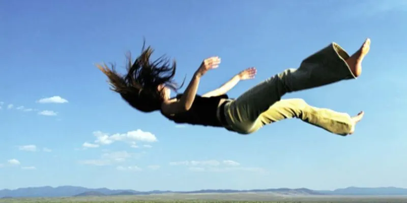 Mơ thấy rơi từ trên cao – Bí ẩn giấc mơ và ý nghĩa sâu xa 2 Tổng hợp các ý nghĩa của một số trường hợp cụ thể khi mơ thấy rơi từ trên cao