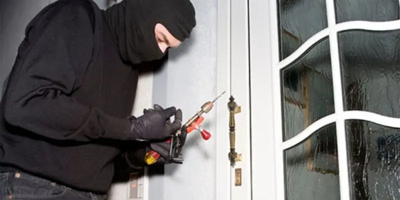 Mơ thấy cướp - Giải mã ý nghĩa và điềm báo từ giấc mơ 3 Ý nghĩa khi nằm mơ thấy cướp tiền